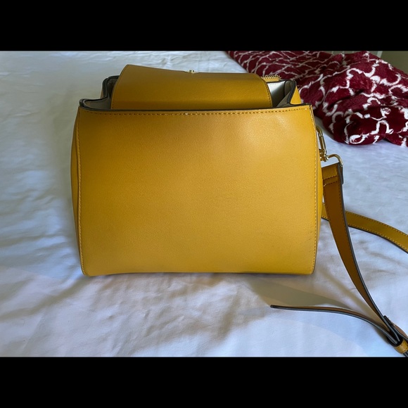 Steve Madden tote - Picture 2 of 3
